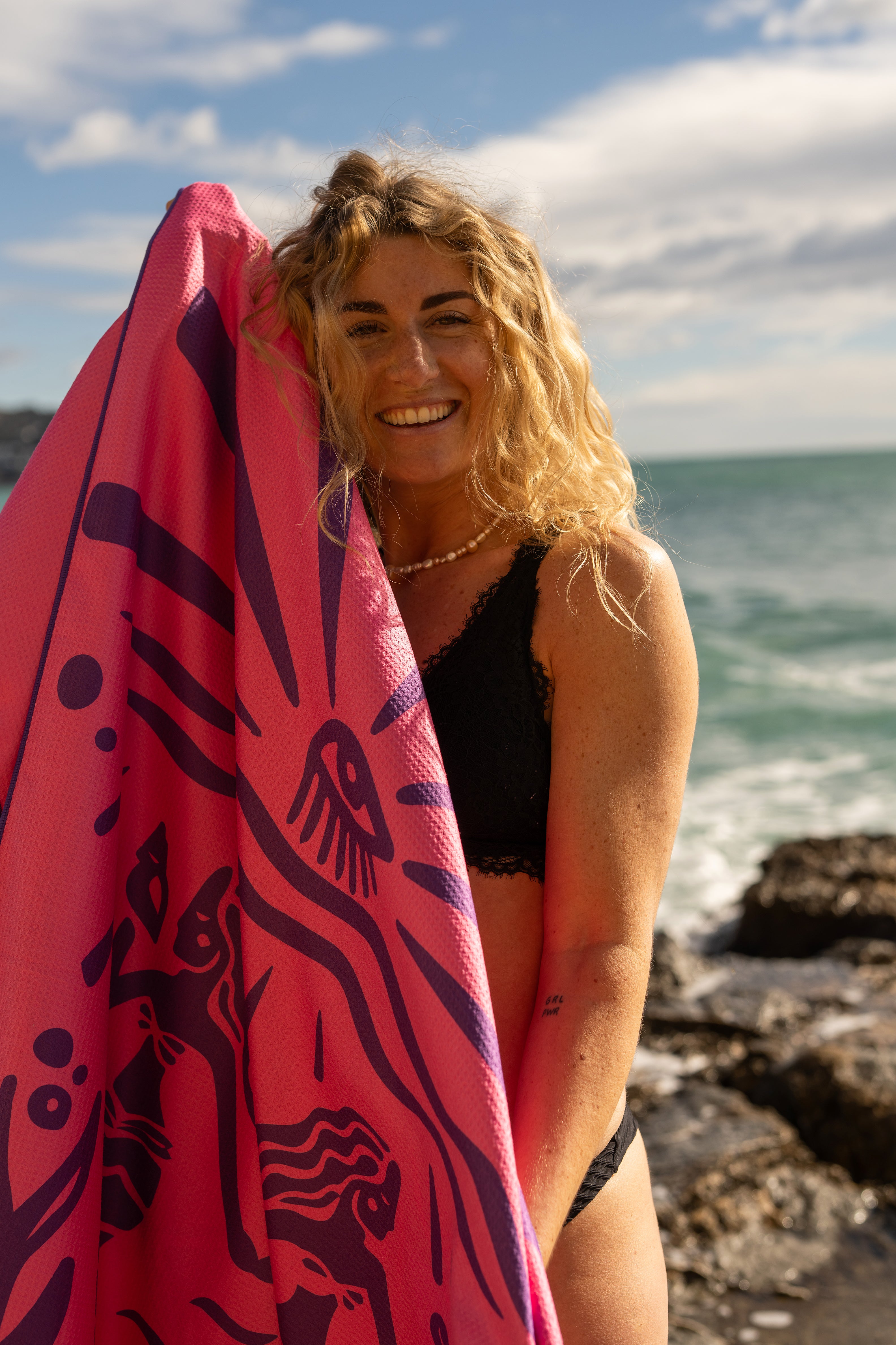MERMAID GLOW | XSUUS & PIECE OF SUN | Towel 90x200
