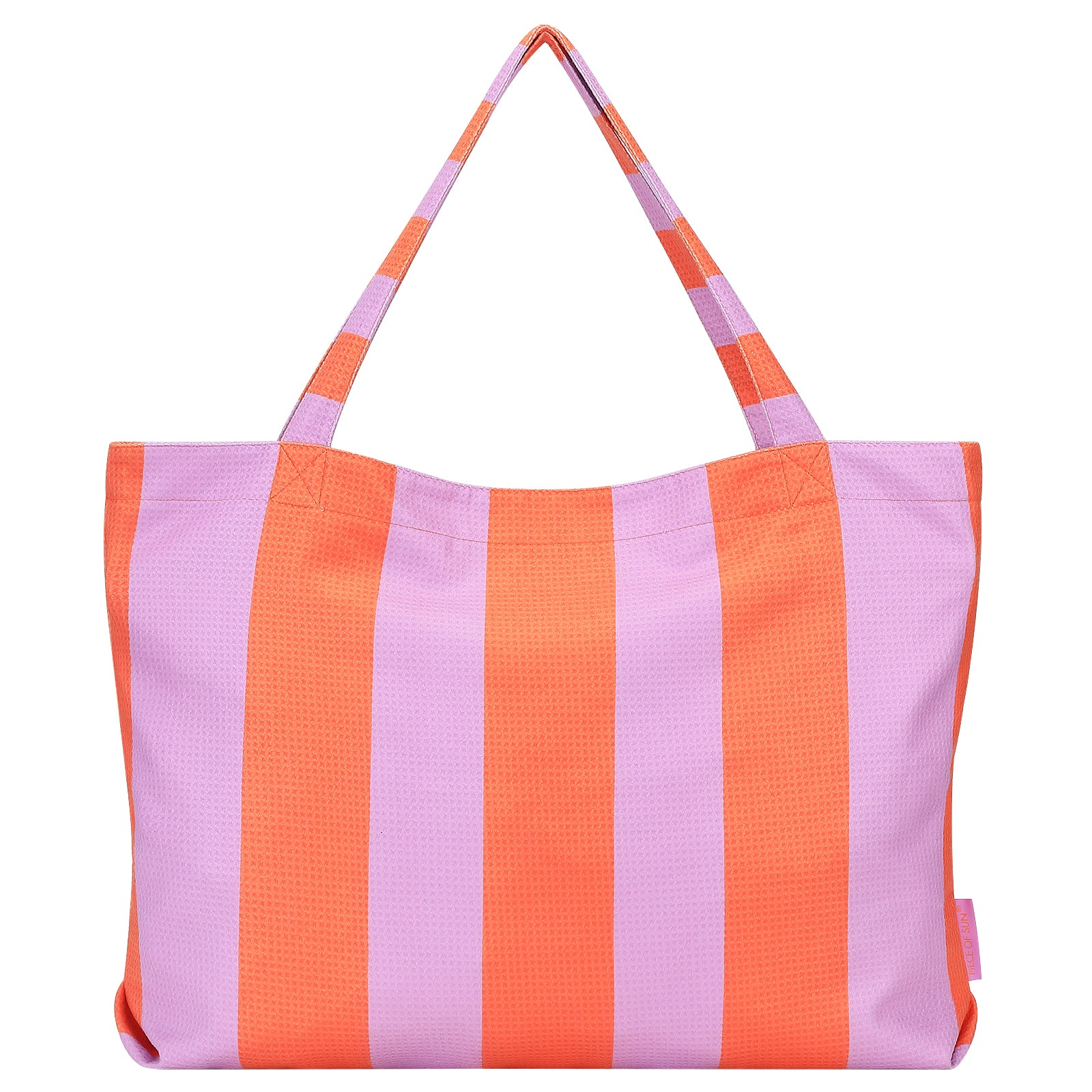 Piece of Sun beachbag in lila-oranje strepen, gemaakt van gerecycled materiaal met wafelstructuur.